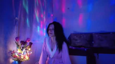 Elisa online show from February 26, 2025, 8:44 pm