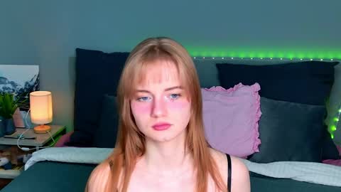 Snapshot of elza_hofffman chatting on May 28, 2026, 6:49 pm Chloyka online show from May 28, 2026, 6:49 pm