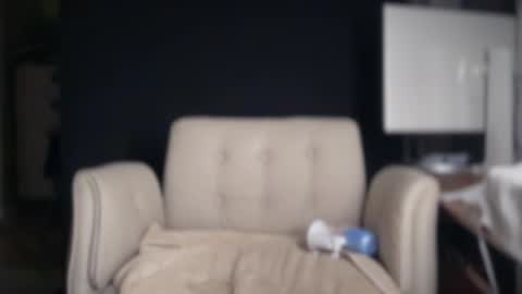 Ema Love online show from December 21, 2025, 2:51 am