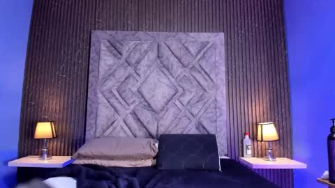 EMA  online show from September 19, 2025, 5:13 pm