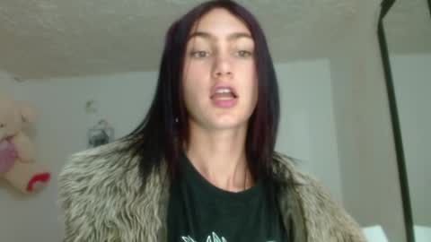 Snapshot of ember57607 chatting on February 2, 2025, 9:40 am ember57607 online show from February 2, 2025, 9:40 am