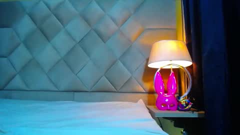 Snapshot of ember_wanda_ chatting on October 26, 2025, 1:55 am Ember and Wanda online show from October 26, 2025, 1:55 am