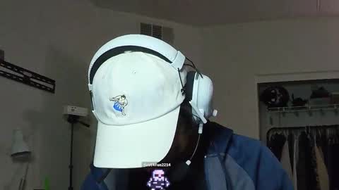 embersboudoir online show from November 7, 2025, 4:01 am