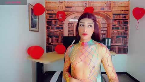 Snapshot of emeli_roushot chatting on February 17, 2025, 11:34 am Emeli online show from February 17, 2025, 11:34 am