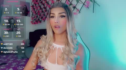Snapshot of emeli_roushot chatting on September 23, 2025, 7:50 pm Emeli online show from September 23, 2025, 7:50 pm