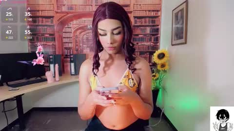Snapshot of emeli_roushot chatting on September 25, 2025, 11:03 am Emeli online show from September 25, 2025, 11:03 am