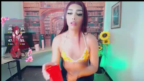 Snapshot of emeli_roushot chatting on October 7, 2025, 11:18 am Emeli online show from October 7, 2025, 11:18 am