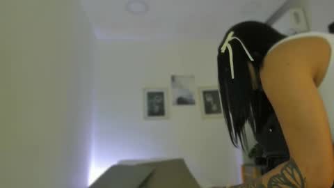 emelie_89 online show from October 2, 2025, 11:50 am