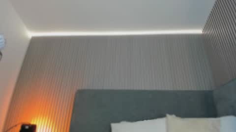 emelie_89 online show from February 4, 2026, 11:49 am