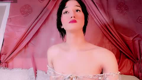 Emely Rous online show from December 11, 2024, 8:15 am