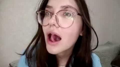 Snapshot of emelysimonson chatting on October 13, 2025, 2:28 pm Stacy online show from October 13, 2025, 2:28 pm