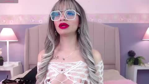 Danna online show from October 22, 2025, 8:08 pm