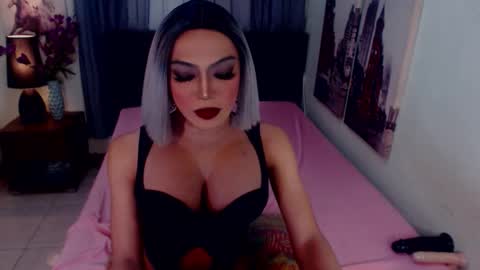 Snapshot of emeraldshemales chatting on March 9, 2026, 6:06 am Emerald online show from March 9, 2026, 6:06 am