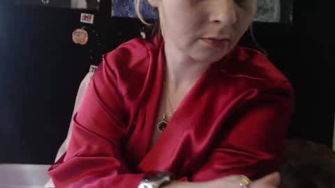 Snapshot of emeraldstrawberri chatting on November 18, 2025, 7:07 pm emeraldstrawberri online show from November 18, 2025, 7:07 pm