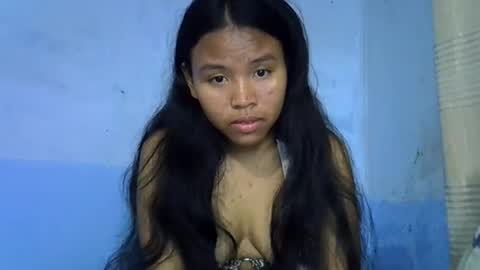 Snapshot of emiehottie chatting on June 1, 2026, 10:55 pm Ami online show from June 1, 2026, 10:55 pm
