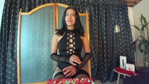 Emilia Gomez online show from February 4, 2025, 3:44 am