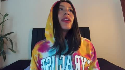 Emilia Gomez online show from February 19, 2025, 2:44 am