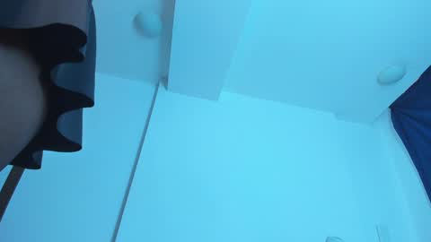 Emi online show from January 20, 2025, 6:43 pm