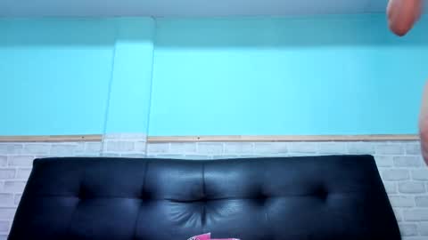 Snapshot of emiily_smile chatting on September 19, 2025, 12:17 pm Emily online show from September 19, 2025, 12:17 pm