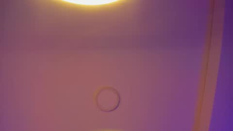   online show from November 25, 2025, 10:43 pm