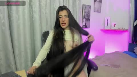 emilayton_ online show from January 11, 2025, 7:06 am