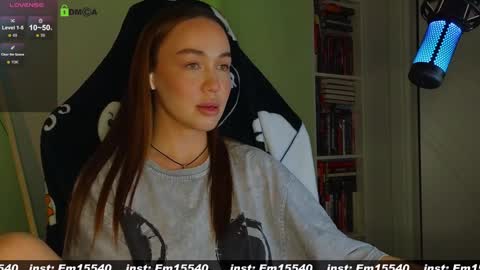 Snapshot of emili1_bc chatting on December 5, 2024, 2:22 pm Emili online show from December 5, 2024, 2:22 pm