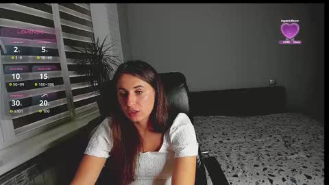 emili77777 online show from September 17, 2025, 10:17 am