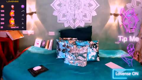 Emili roux online show from February 25, 2025, 1:50 pm