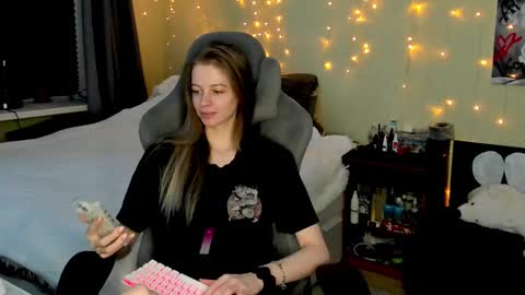 emili_sweet__ online show from March 10, 2025, 3:30 pm