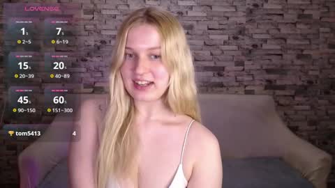 Amili online show from April 13, 2026, 2:11 pm