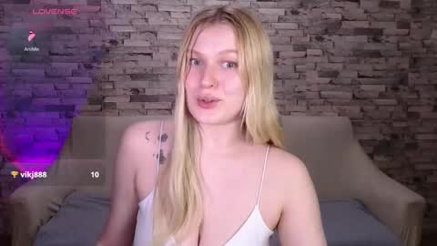 Amili online show from April 29, 2026, 6:03 pm