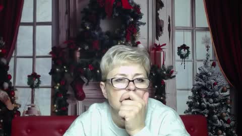 EmiliaGree online show from January 12, 2026, 6:02 pm