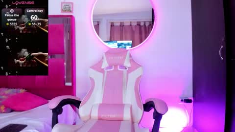 Snapshot of emilianaa_sweet chatting on March 16, 2026, 4:11 pm emiliana online show from March 16, 2026, 4:11 pm