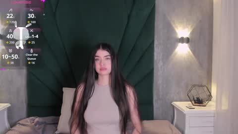 Emilie online show from March 29, 2026, 12:38 pm