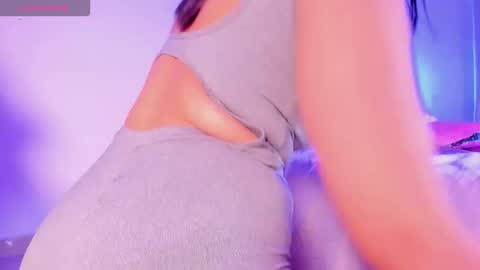 Emilie James online show from October 12, 2025, 3:22 pm