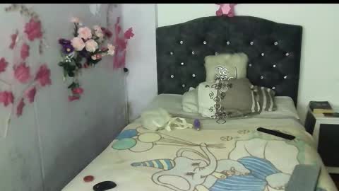 Snapshot of emiliejoy chatting on March 18, 2026, 3:42 am emiliejoy online show from March 18, 2026, 3:42 am