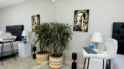 Emilio online show from October 7, 2025, 11:07 am