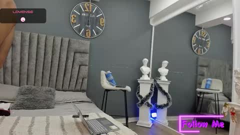 Emilio online show from December 15, 2025, 11:36 am