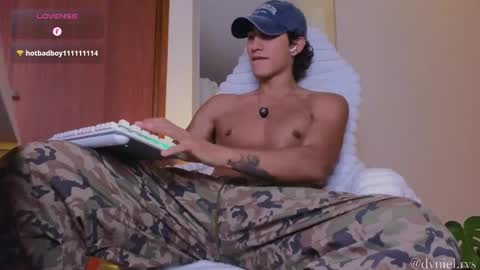 emilio_rivs online show from May 30, 2026, 11:57 pm