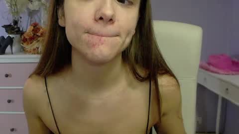 Emilly online show from February 17, 2025, 7:26 am