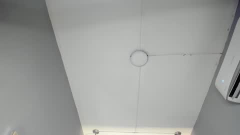 emilly_mell online show from October 8, 2025, 11:08 am