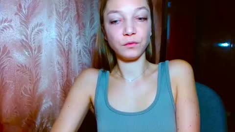 Emilly online show from December 5, 2025, 7:17 am