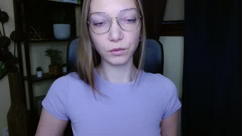 Emilly online show from February 16, 2026, 6:20 am