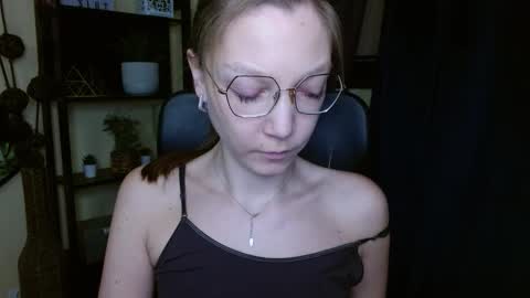 Emilly online show from February 18, 2026, 6:09 am