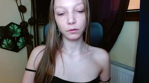 Emilly online show from April 1, 2026, 10:16 am