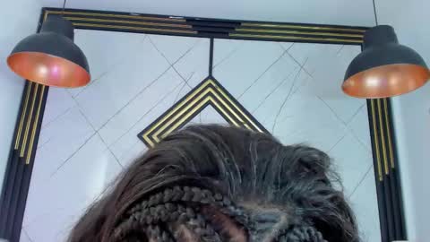 Emilly online show from October 18, 2025, 12:17 pm