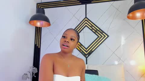 Emilly online show from November 15, 2025, 12:13 pm