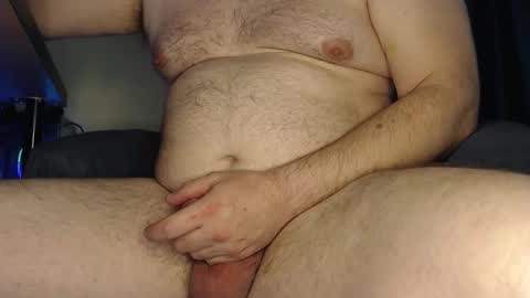 Snapshot of emillys_joy chatting on February 10, 2026, 7:07 pm Joy online show from February 10, 2026, 7:07 pm