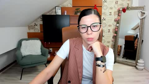 EmillyTaylor online show from September 16, 2025, 2:56 am