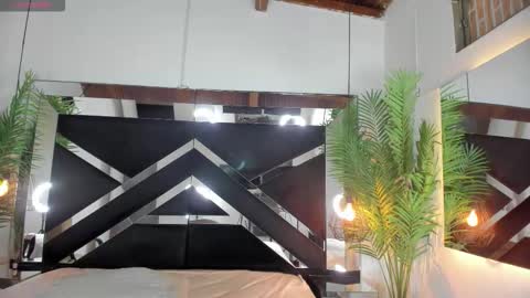 Emily  online show from December 15, 2025, 10:52 am